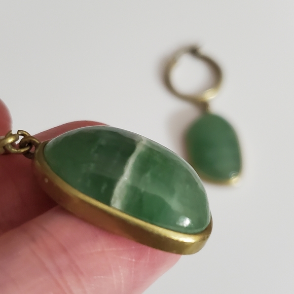 Jade hoop earrings natural stone gold bronze banana Republic? Vtg ? Exc conditio - Picture 7 of 16